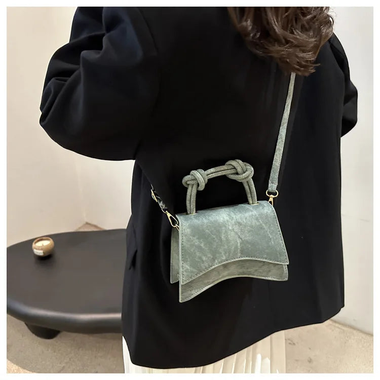 Vellorabags™ Women's Shoulder Bag Pure Color Trendy Crossbody Bag Simple Casual Diagonal Bag Small Square Bags for Autumn bolsos