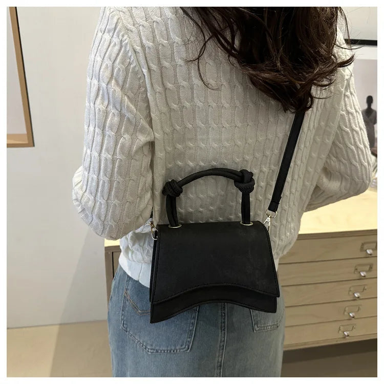 Vellorabags™ Women's Shoulder Bag Pure Color Trendy Crossbody Bag Simple Casual Diagonal Bag Small Square Bags for Autumn bolsos